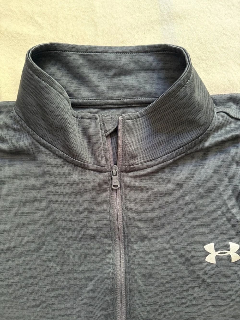 Under Armour Charcoal Gray Quarter-Zip Performance Pullover Women’s Large